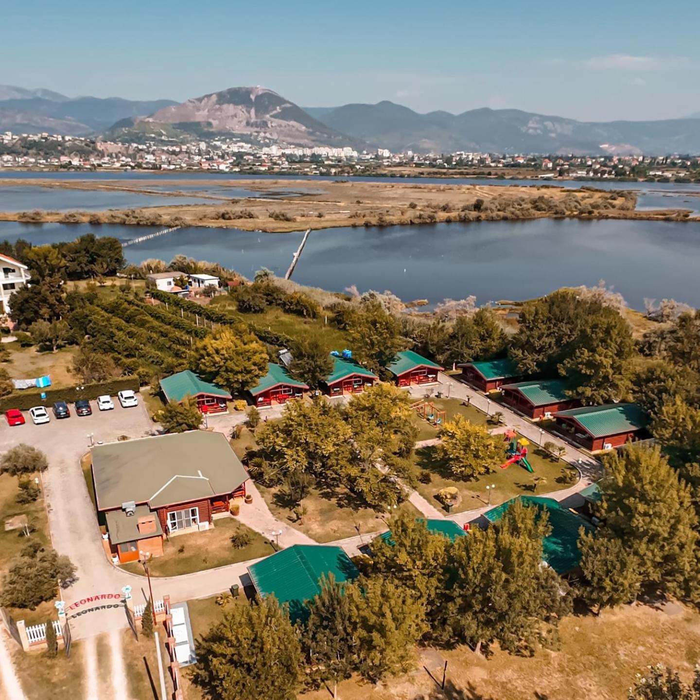 Kompleksi Turistik Leonardo Shëngjin