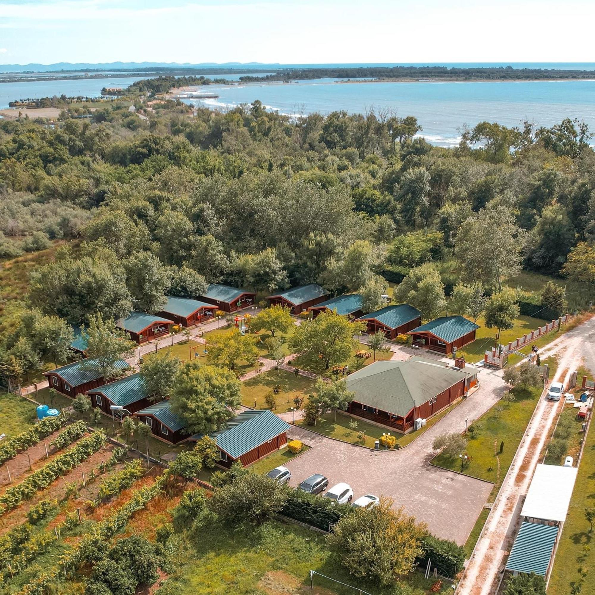 Chalet Kompleksi Turistik Leonardo *